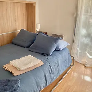 Appartement Grand 2 Piēces 750 M Palais Des Festivals Avec Pkg, Cannes